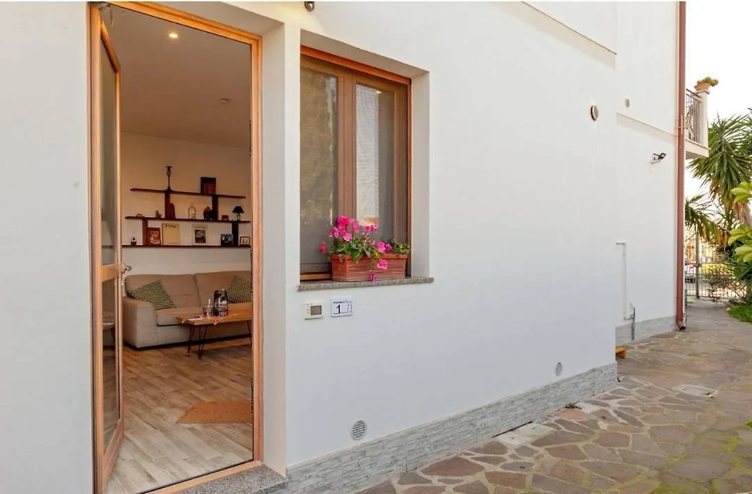 Le 7 Calle Pise Italie
