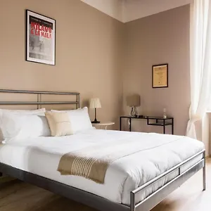 Altido Gracious Navigli Flat , Milano Italia