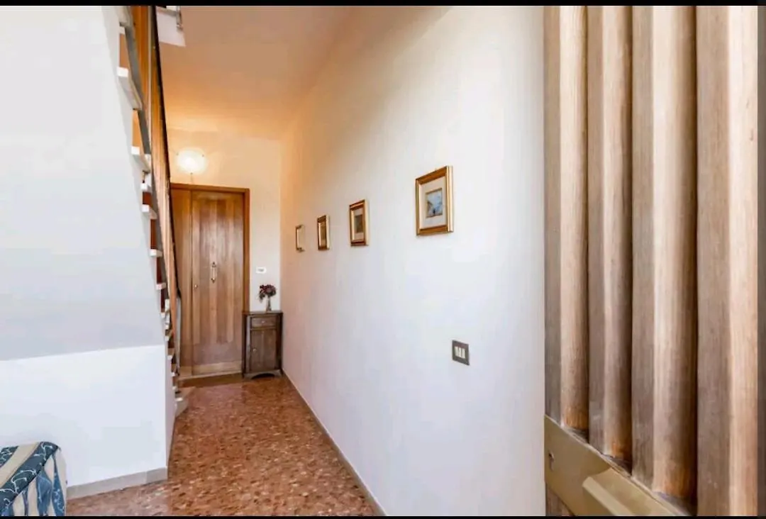 Appartamento Le 7 Calle Pisa Italia